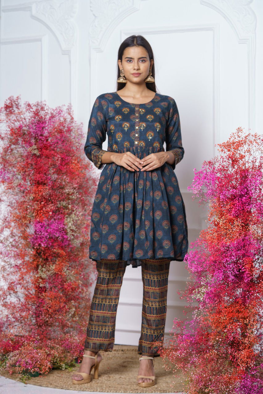 Psyna 1856 Size Set Wholesale Printed Kurtis With Bottom